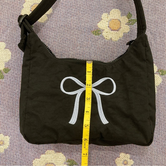 UO ribbon mini nylon shoulder baggu - Picture 5 of 7